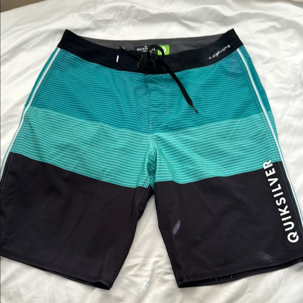 Quiksilver Men's Blue and Black Swim Shorts